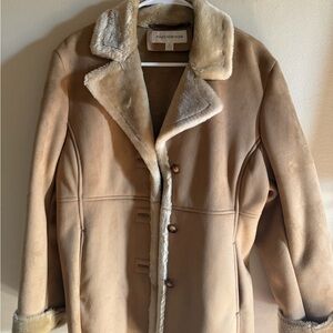 VINTAGE gorgeous Jones New York Women's Cream Teddy Jacket
